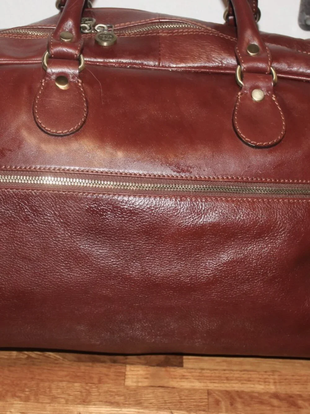 $685 Tuscany Leather Firenze Francoforte Travel Bag w Strap Never Used